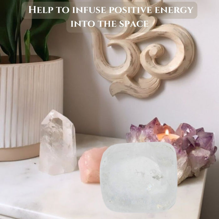 1 PIECE 15 TO 25 MM CLEAR QUARTZ POLISH TUMBLED STONE