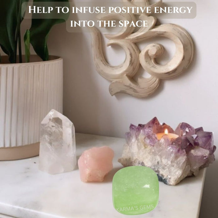 1 PIECE 15 TO 25 MM GREEN AVENTURINE POLISH TUMBLED STONE